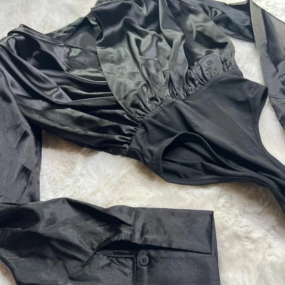 Small black body suit silky - Picture 2 of 2